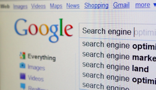 Google-Suchmaschine-Seite mit Eingabe "search engine"